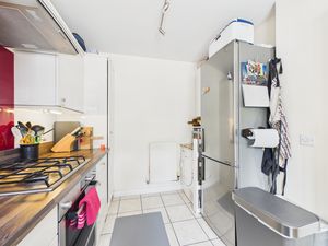 Kitchen- click for photo gallery